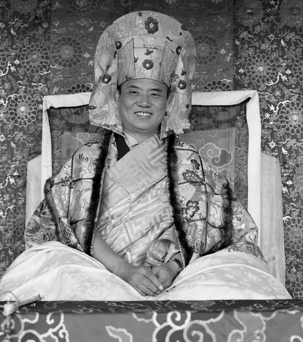 16th Karmapa in Rumtek 1978 (Photo: Peter Mannox)
