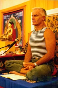 Lama Ole Nydahl meditating